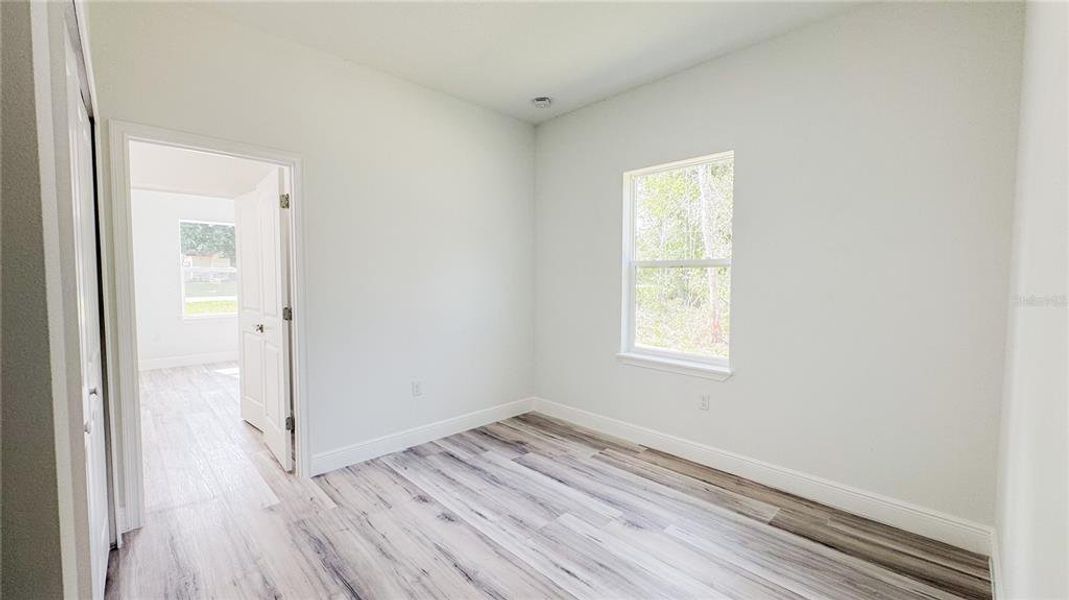 Spacious, unfurnished interior of a new home in , Ocala (Image 22).