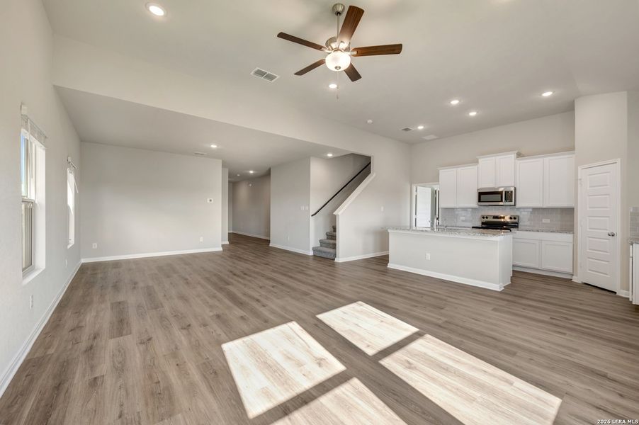 Spacious, unfurnished interior of a new home in Paloma Park, Converse (Image 44).