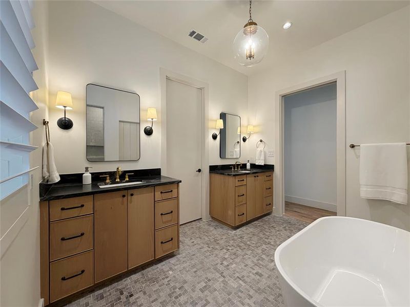 Furnished interior view inside a new home in , Dallas (Image 16).