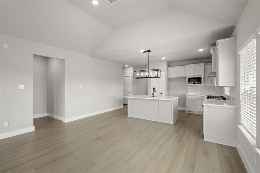 620 Red Maple- Dining-1