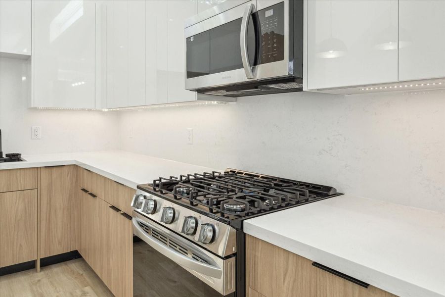 Furnished interior view inside a new home in , Houston (Image 10). Furnished interior view inside a new home in , Houston (Image 10).