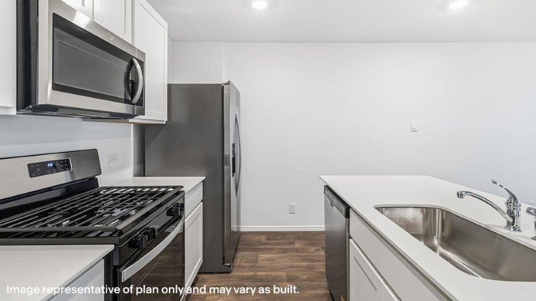 Furnished interior view inside a new home in Blue Ridge Ranch, San Antonio (Image 8).