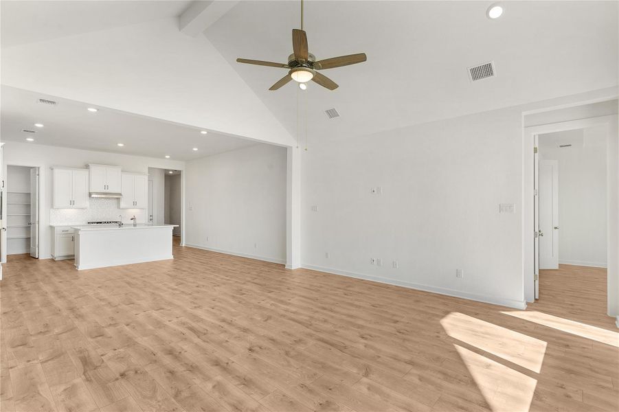 **PHOTO IS REPRESENTATIVE OF FLOORPLAN ONLY** **PHOTO IS REPRESENTATIVE OF FLOORPLAN ONLY**