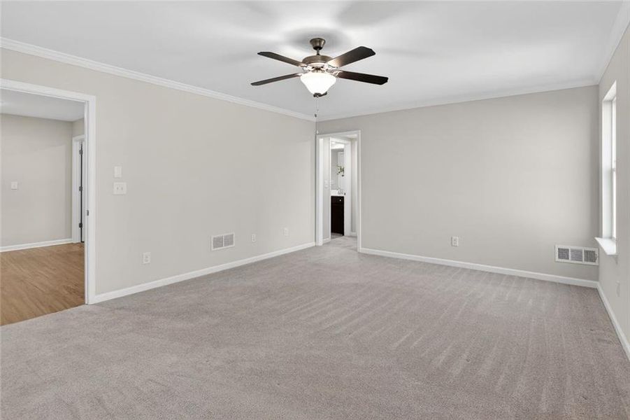 Spacious, unfurnished interior of a new home in , Lawrenceville (Image 23).