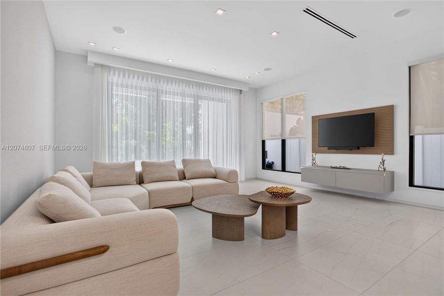 Furnished interior view inside a new home in , Fort Lauderdale (Image 15). Furnished interior view inside a new home in , Fort Lauderdale (Image 15).