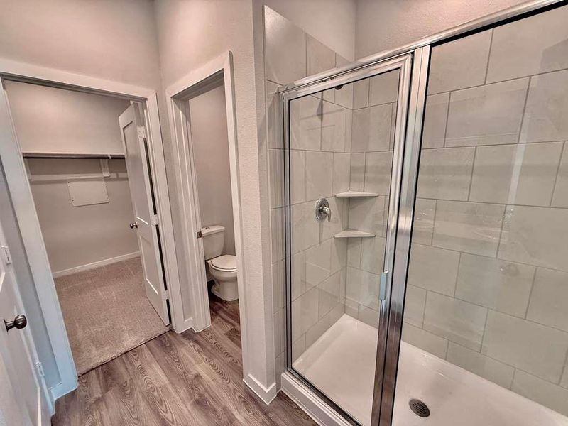 primary bedroom bath