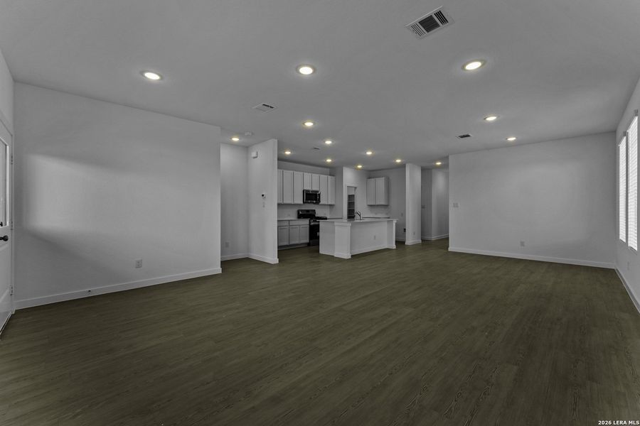 Spacious, unfurnished interior of a new home in Waterwheel, San Antonio (Image 18).