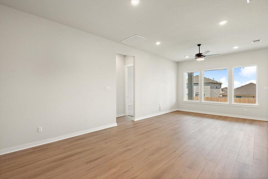 Spacious, unfurnished interior of a new home in Park Collection At Park Central, Georgetown (Image 27). Spacious, unfurnished interior of a new home in Park Collection At Park Central, Georgetown (Image 27).