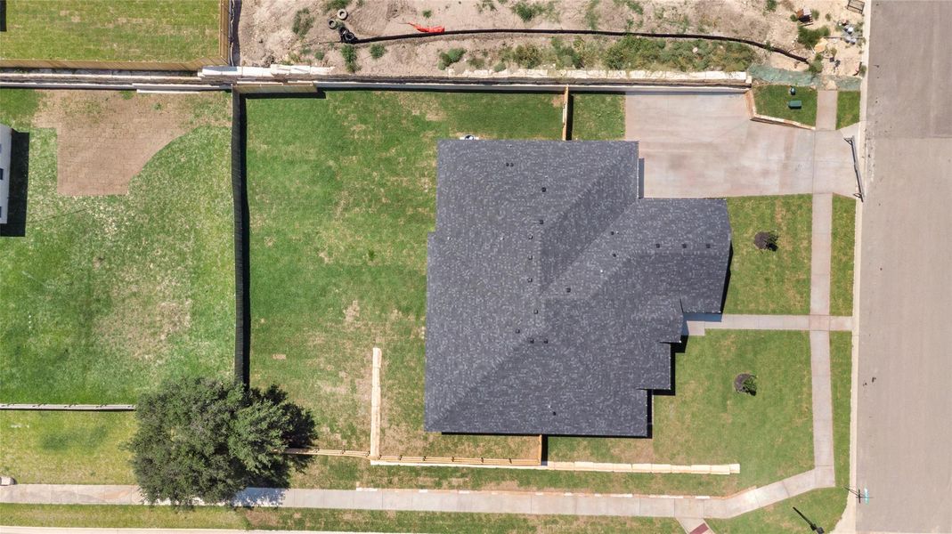 Image 33 of a home in .