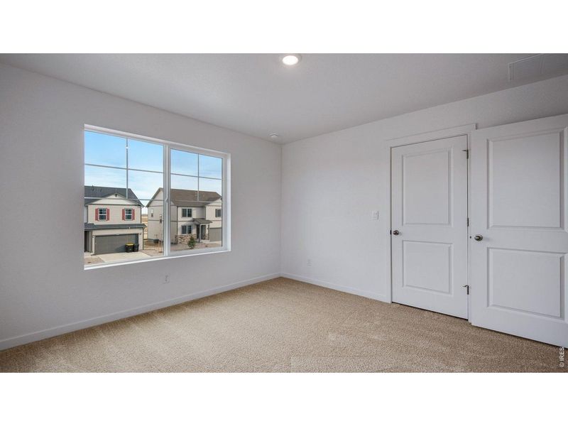 Spacious, unfurnished interior of a new home in Lakeside Canyon, Mead (Image 29). Spacious, unfurnished interior of a new home in Lakeside Canyon, Mead (Image 29).