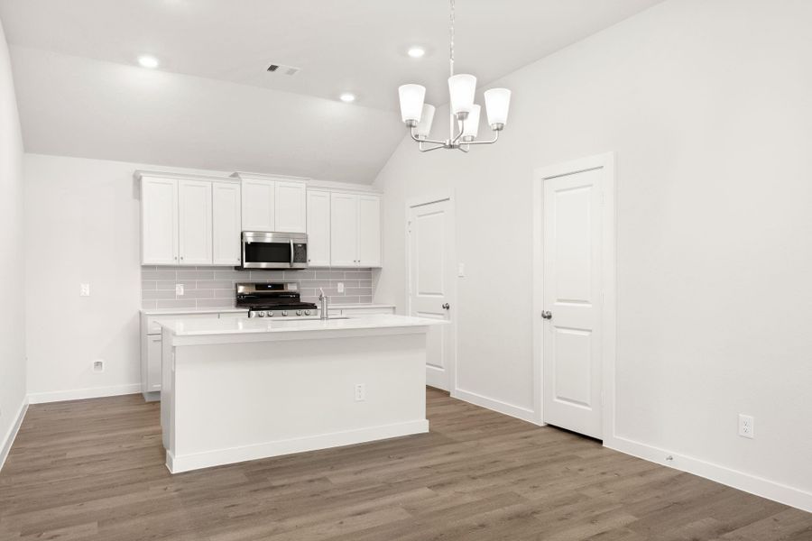 Furnished interior view inside a new home in Santa Fe, Cleveland (Image 4).