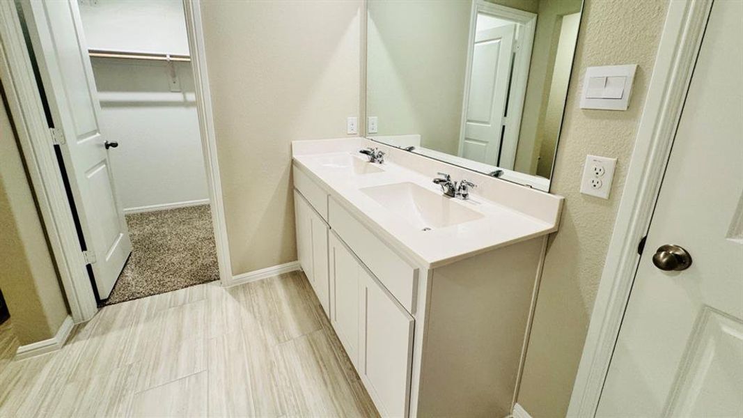 Furnished interior view inside a new home in Meadowbrook Estates, Cleburne (Image 4). Furnished interior view inside a new home in Meadowbrook Estates, Cleburne (Image 4).