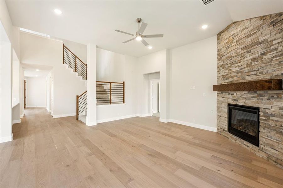 Spacious, unfurnished interior of a new home in Country Lakes Classic 60, Argyle (Image 36).