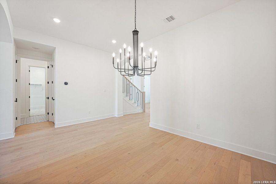 Spacious, unfurnished interior of a new home in La Cima, San Marcos (Image 36).