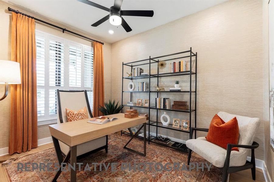 Furnished interior view inside a new home in Myrtle Creek, Waxahachie (Image 15).