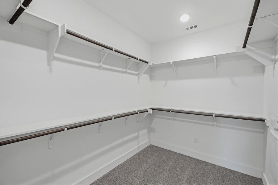 Spacious, unfurnished interior of a new home in Stillwater Ranch, San Antonio (Image 28).