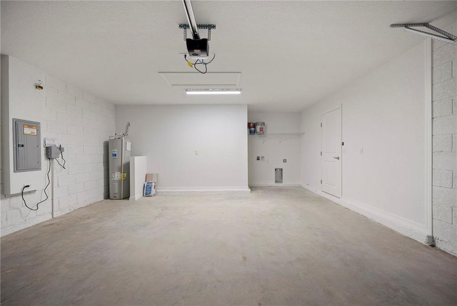 Spacious, unfurnished interior of a new home in , Frostproof (Image 12). Spacious, unfurnished interior of a new home in , Frostproof (Image 12).