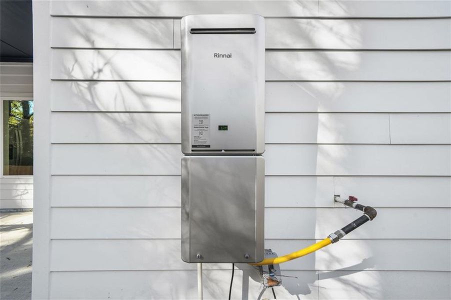 Exterior details and patio area of a home in , Atlanta (Image 31).