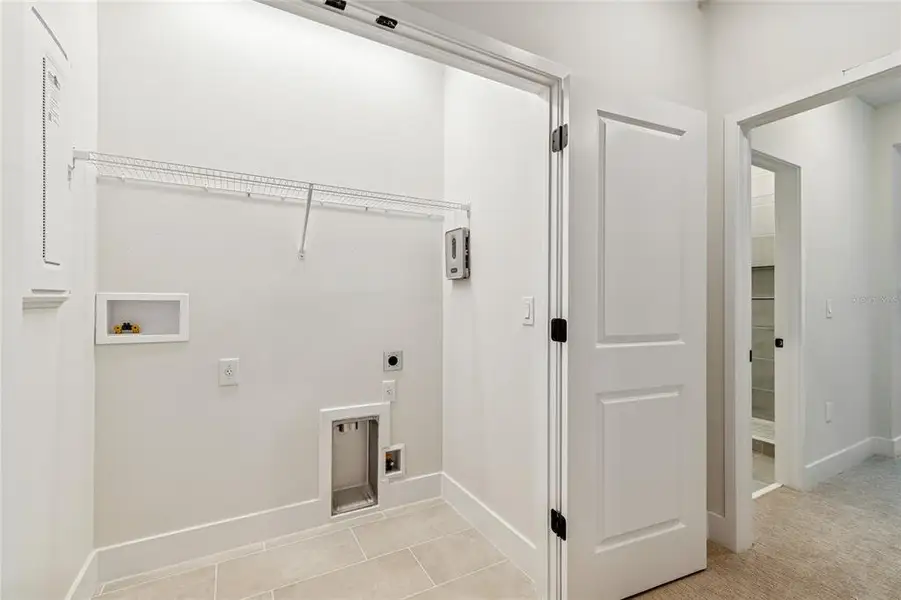 Spacious, unfurnished interior of a new home in Apex at Seminole Heights, Tampa (Image 17). Spacious, unfurnished interior of a new home in Apex at Seminole Heights, Tampa (Image 17).