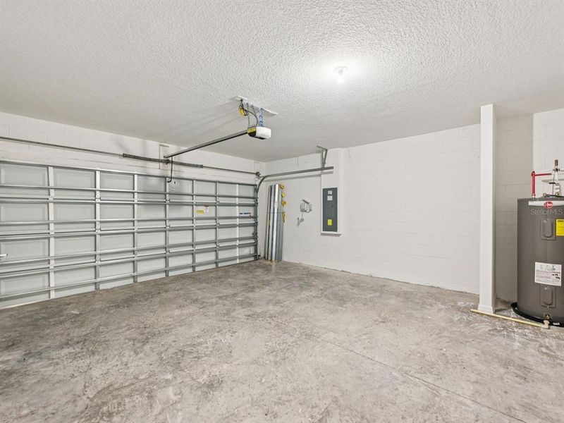 Spacious, unfurnished interior of a new home in Oakfield Trails - Signature Series, Parrish (Image 36).