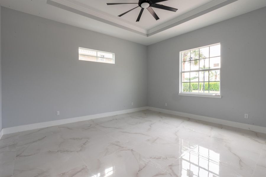 Spacious, unfurnished interior of a new home in , Port St. Lucie (Image 17).