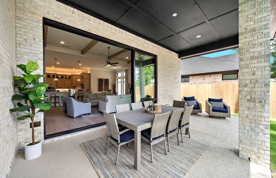 Representative exterior details of a home built from the 2855 by Ravenna Homes in The Woodlands Hills 65′, Willis (Image 3).