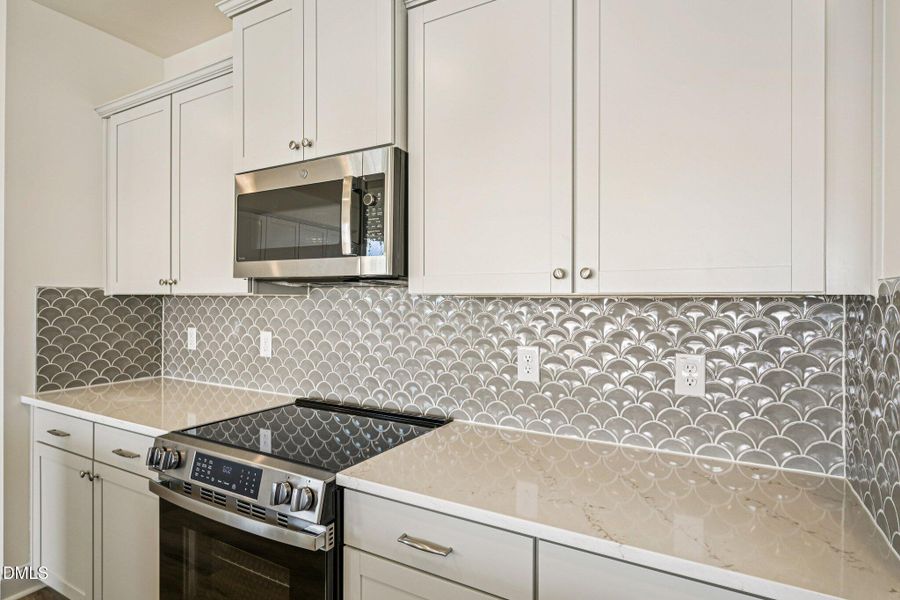 16-web-or-mls-Channel Drop Lp-S3001-016