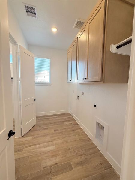 Spacious, unfurnished interior of a new home in Briarley, Montgomery (Image 26).