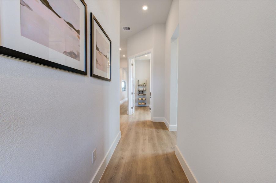 Spacious, unfurnished interior of a new home in Jordan Ranch, Katy (Image 21).