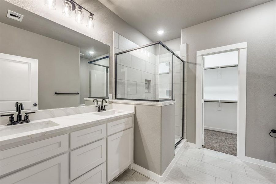 Furnished interior view inside a new home in , Wolfe City (Image 8).