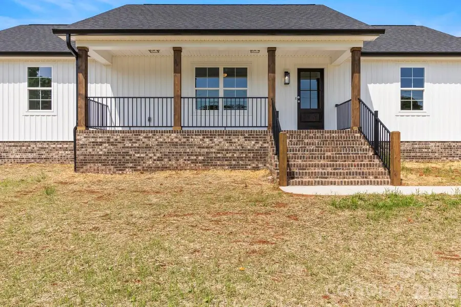 Exterior details and patio area of a home in , Lincolnton (Image 24).