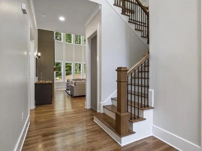 Image 49 of a home in .