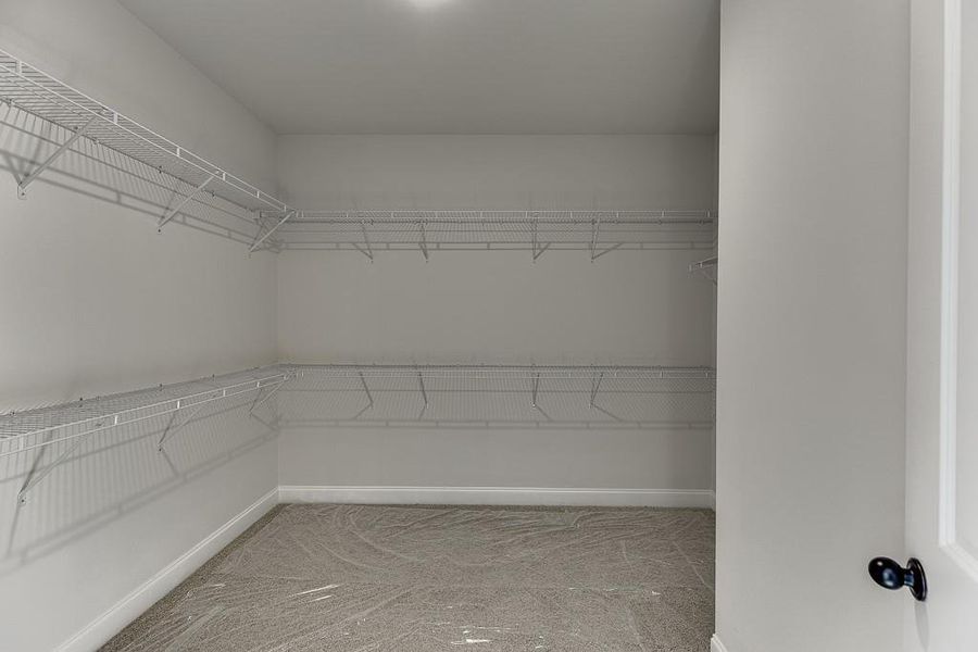 Spacious, unfurnished interior of a new home in , Jefferson (Image 29).