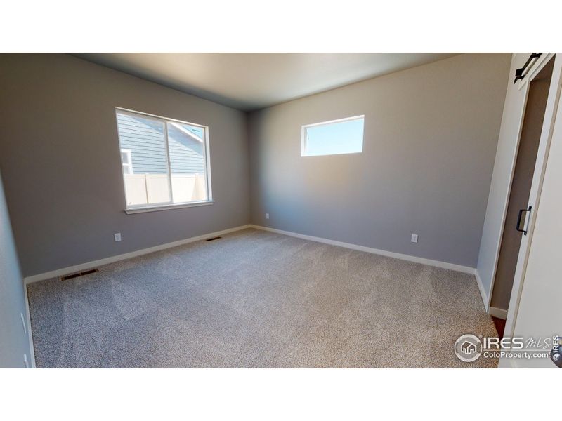 Spacious, unfurnished interior of a new home in Hudson Hills, Hudson (Image 9).