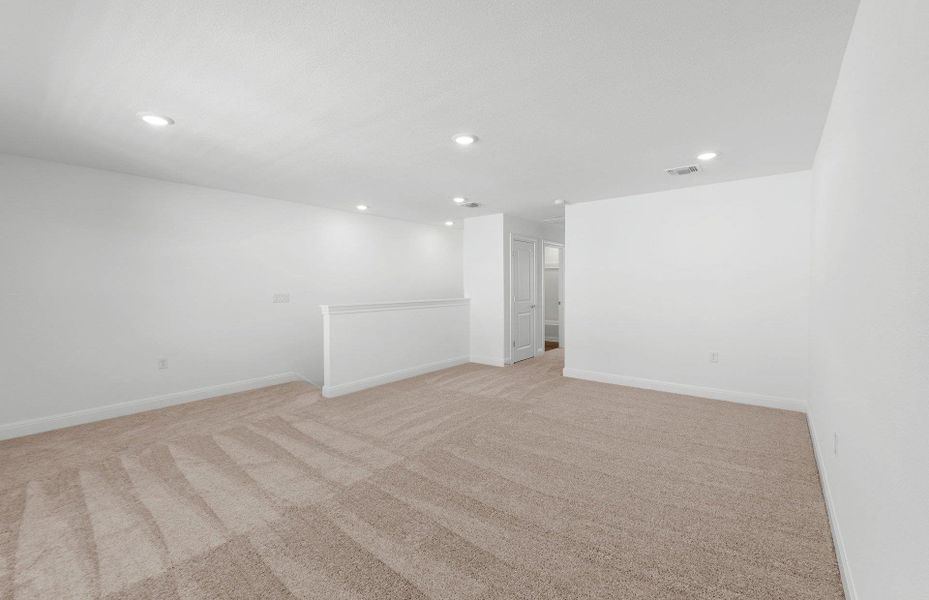 Spacious, unfurnished interior of a new home in Sun City Texas, Georgetown (Image 27). Spacious, unfurnished interior of a new home in Sun City Texas, Georgetown (Image 27).