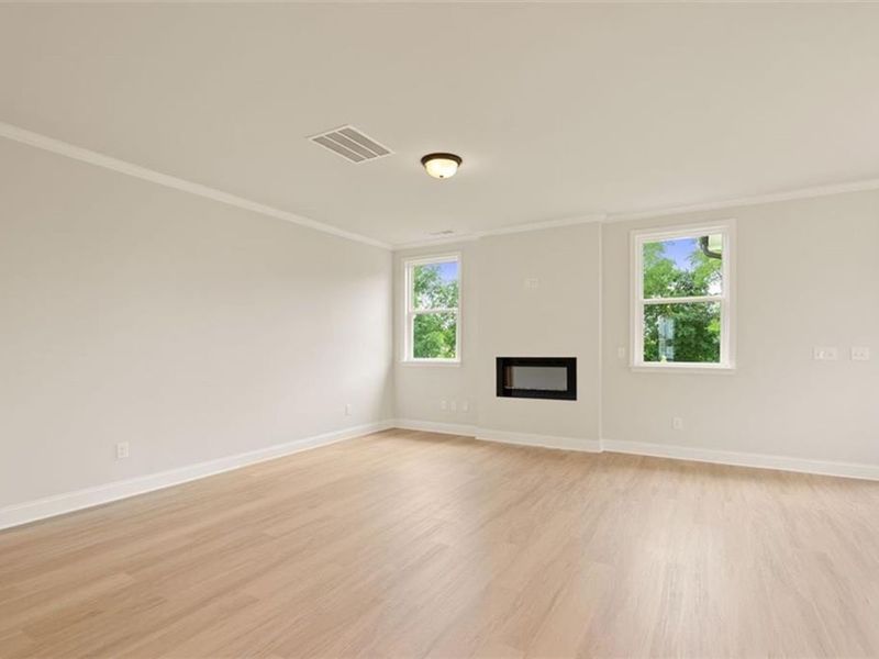 Spacious, unfurnished interior of a new home in Wehunt Meadows, Hoschton (Image 19). Spacious, unfurnished interior of a new home in Wehunt Meadows, Hoschton (Image 19).