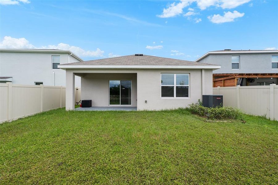 Exterior details and patio area of a home in Northwater at Two Rivers, Zephyrhills (Image 27).