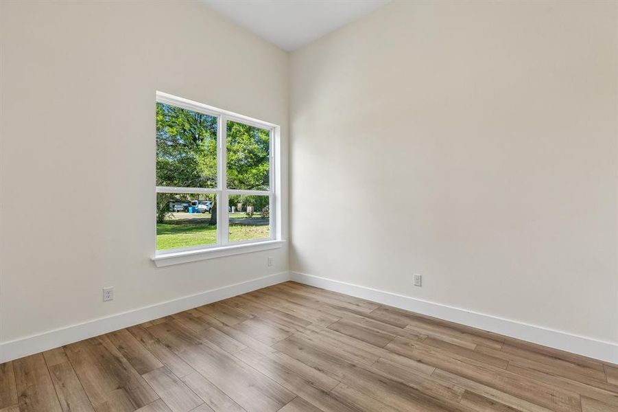 Spacious, unfurnished interior of a new home in , Rowlett (Image 30). Spacious, unfurnished interior of a new home in , Rowlett (Image 30).