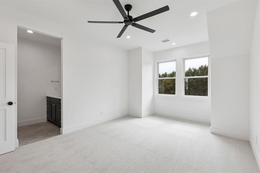 Spacious, unfurnished interior of a new home in , Midlothian (Image 20).