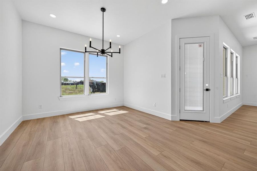 Spacious, unfurnished interior of a new home in , Lone Oak (Image 21).