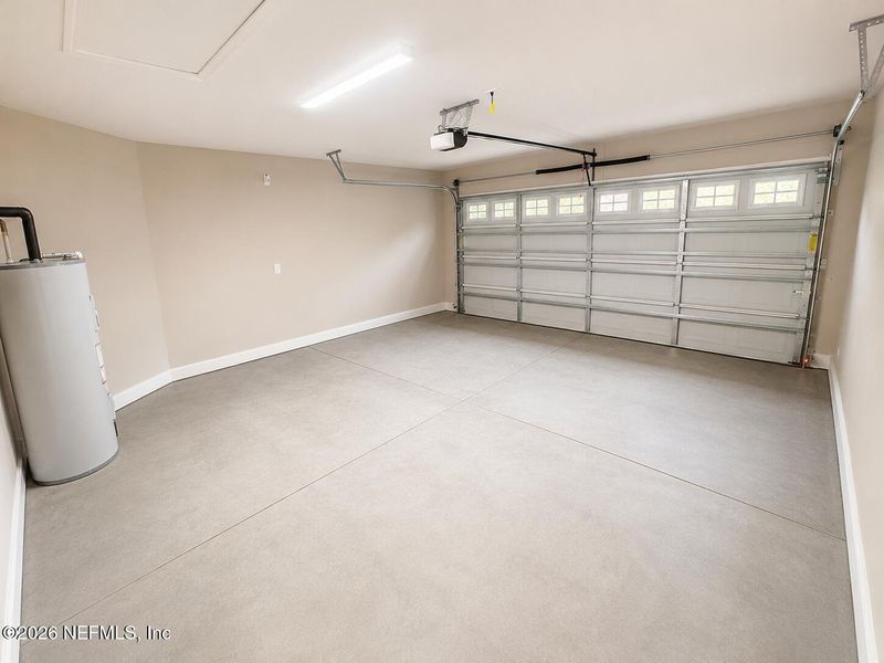 Spacious, unfurnished interior of a new home in , Jacksonville (Image 25). Spacious, unfurnished interior of a new home in , Jacksonville (Image 25).