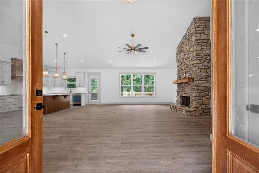 Spacious, unfurnished interior of a new home in , Bremen (Image 25).