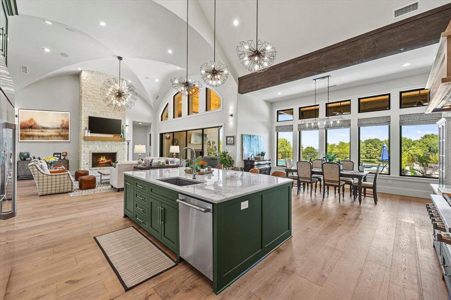 Community amenities in , Heath (Image 26).