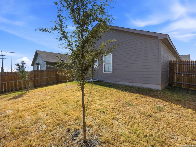 Exterior details and patio area of a home in Torian Village, San Antonio (Image 3).