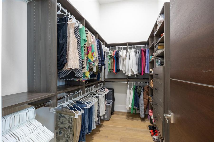 Furnished interior view inside a new home in , St. Petersburg (Image 15).