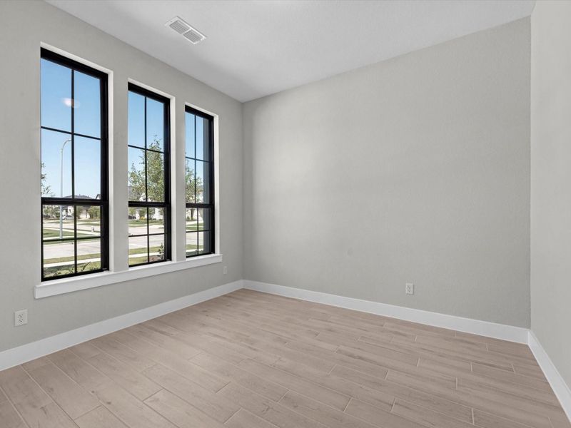 Spacious, unfurnished interior of a new home in Cross Creek Ranch 65′, Fulshear (Image 22). Spacious, unfurnished interior of a new home in Cross Creek Ranch 65′, Fulshear (Image 22).