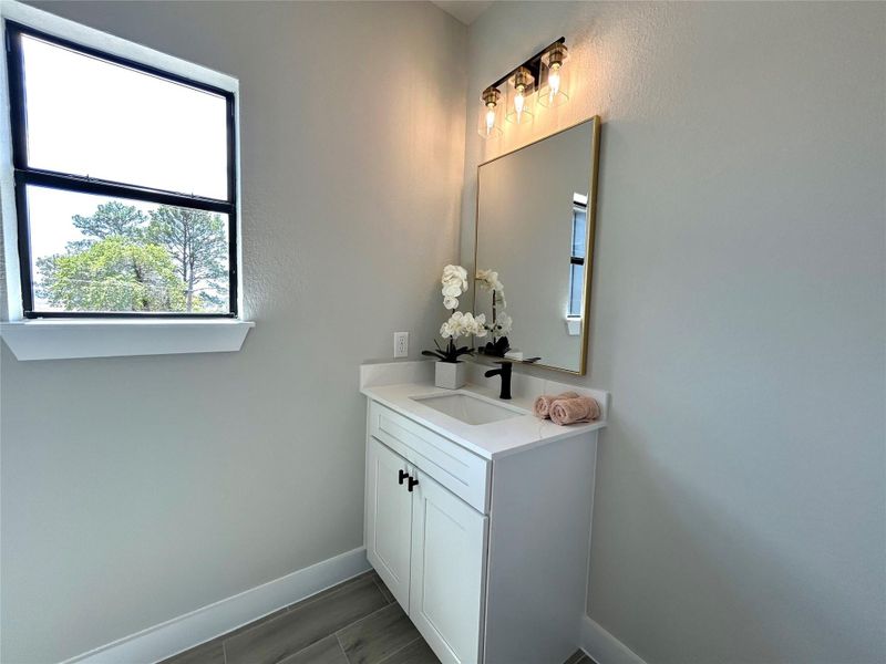 Secondary bathroom upstairs Secondary bathroom upstairs