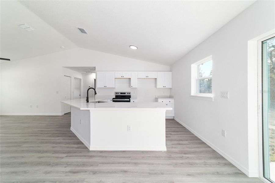 Furnished interior view inside a new home in , Dunnellon (Image 11).