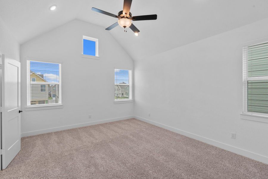 Spacious, unfurnished interior of a new home in Meridiana Chateau, Manvel (Image 27). Spacious, unfurnished interior of a new home in Meridiana Chateau, Manvel (Image 27).