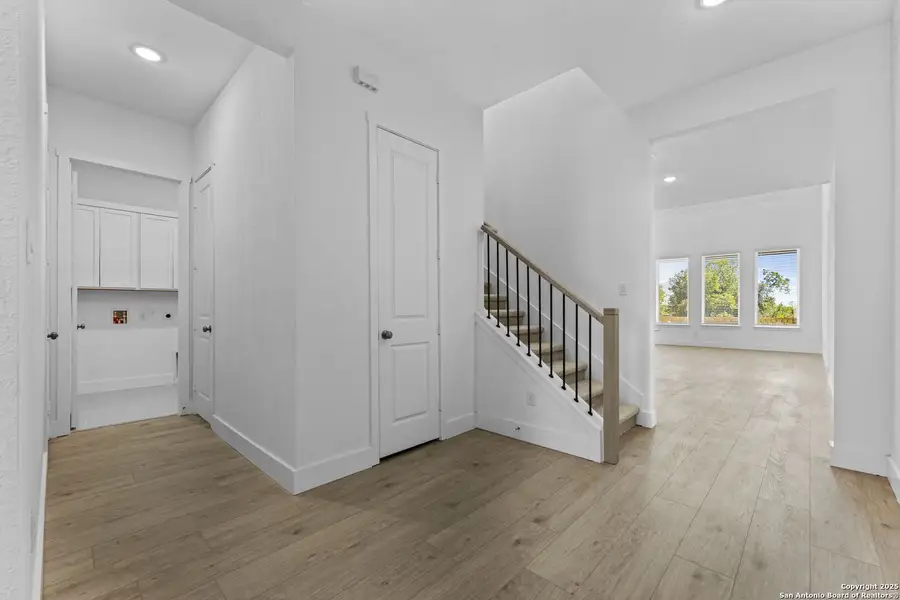 Spacious, unfurnished interior of a new home in , New Braunfels (Image 37).